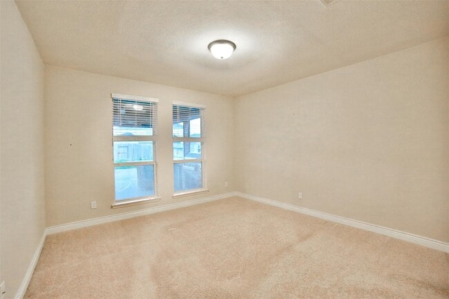 Building Photo - 2403 Haven Hill Dr