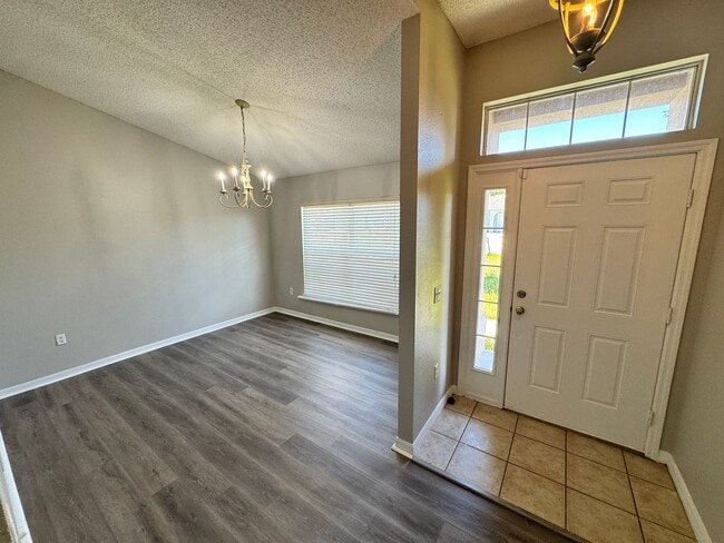 Building Photo - Split Floor plan 3/2 in Poinciana