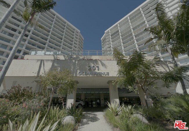 Building Photo - 201 Ocean Ave Ext