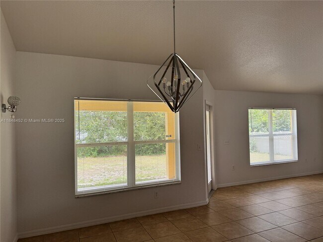 Building Photo - 13755 SW 48th Ct