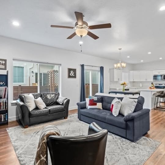 Building Photo - 428 E 300 N St