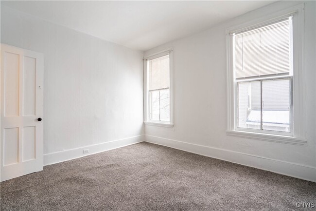 Building Photo - 13 W Monroe St