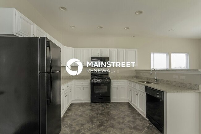 Building Photo - 3 Bedroom Pet-Friendly Home in CHARLOTTE, NC with Main Street Renewal