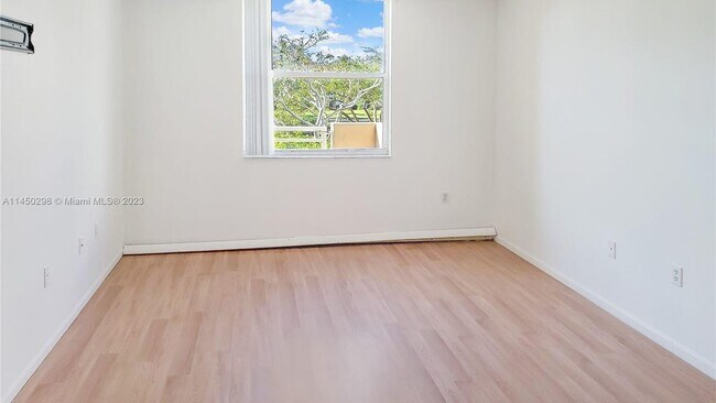 Building Photo - 2731 Ocean Club Blvd