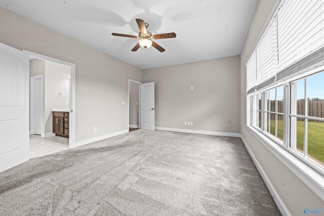 Building Photo - 104 Erskin Parcus Dr