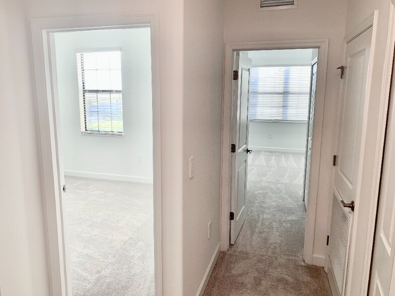 Building Photo - 15245 Lyla Ter