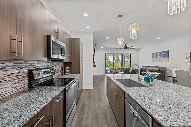 Building Photo - 4795 Sand Dollar Dr