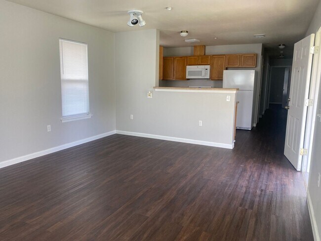 Building Photo - 601 N Bastrop St