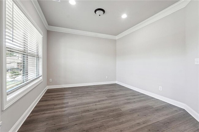 Building Photo - 1824 Alberta Ln