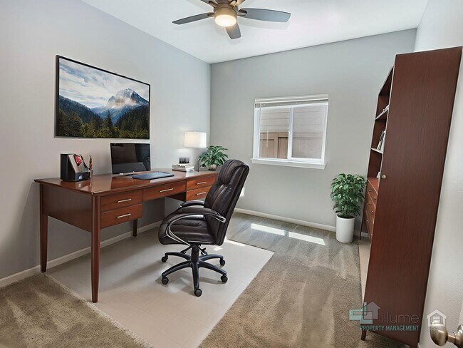 Building Photo - Spacious 4 Bedroom Home with Solar Power N...