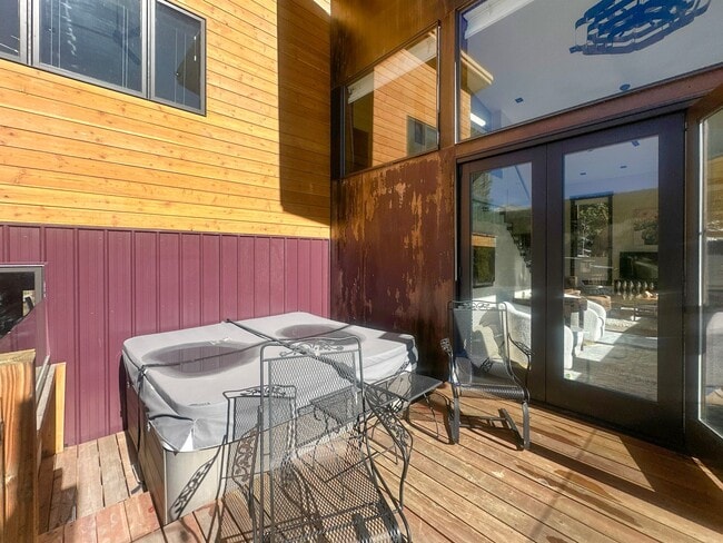 Building Photo - 3 Bed, brand new home with views of Quanda...