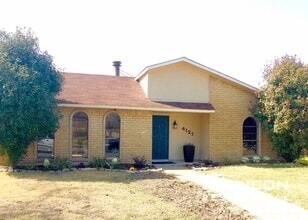 Building Photo - 4121 Blackwillow Dr