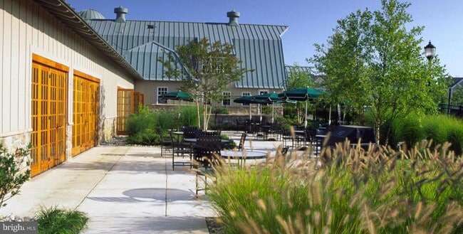 Building Photo - 43768 Lees Mill Square
