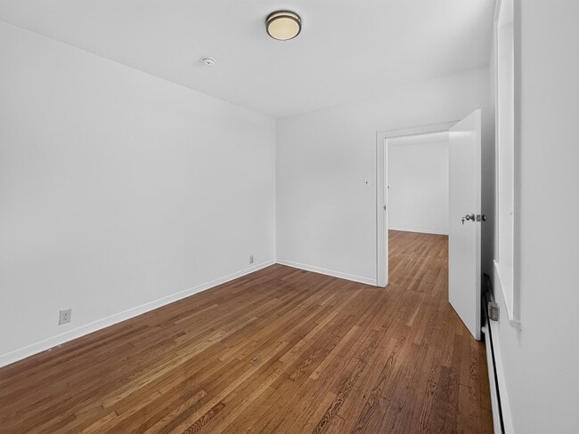 Building Photo - 352 Avenue C