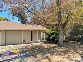 Building Photo - Open 2 Bed 2 Bath 1,030 Sq. Ft. Fair Oaks ...