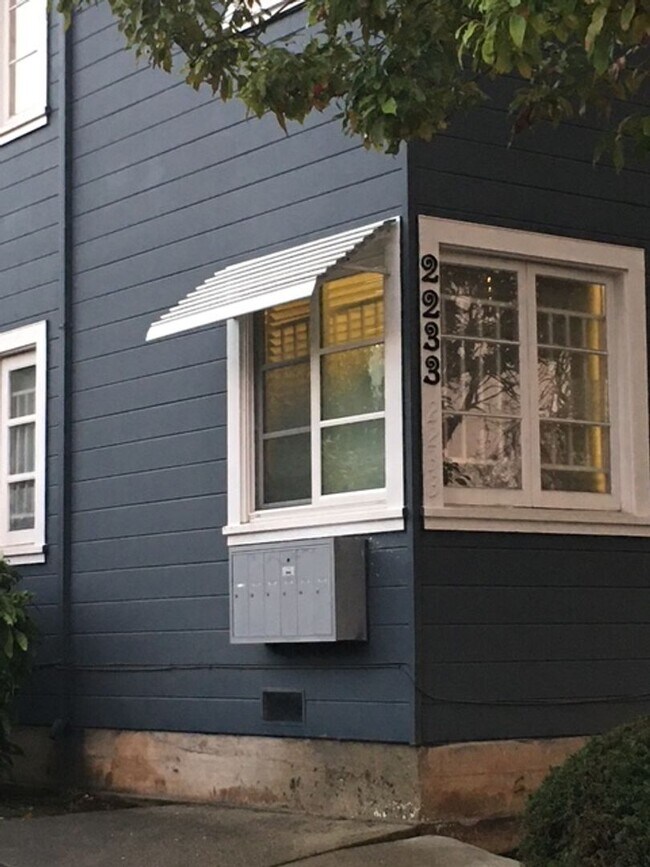 Building Photo - Welcome To Your New Home In The Heart Of Berkeley