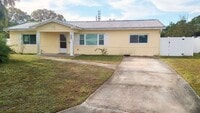 Building Photo - Limited-Time Offer: $500 Off Your First Month. Large Pool Home w/ Huge Yard, New Kitchen - Easy a...