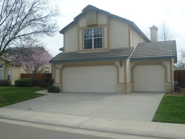 Building Photo - 699 Sands Way