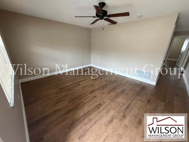 Building Photo - 1016 Malaga St