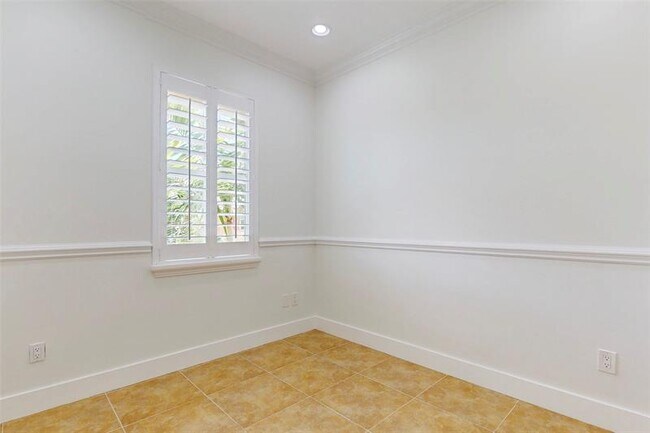 Building Photo - 3906 Monarch Ln