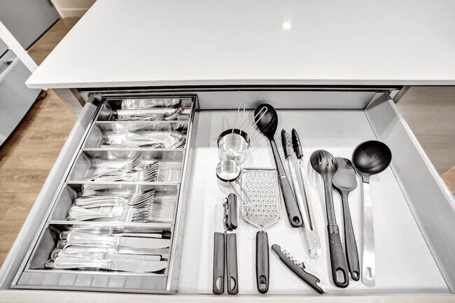 Building Photo - 1220 17th St