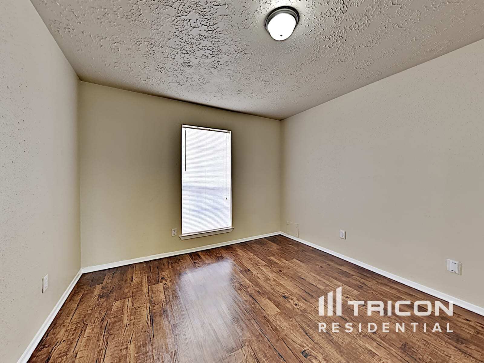 Building Photo - 8223 Summer Quail Dr