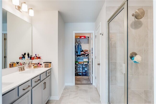 Building Photo - 1634 Halbrook Pl SW