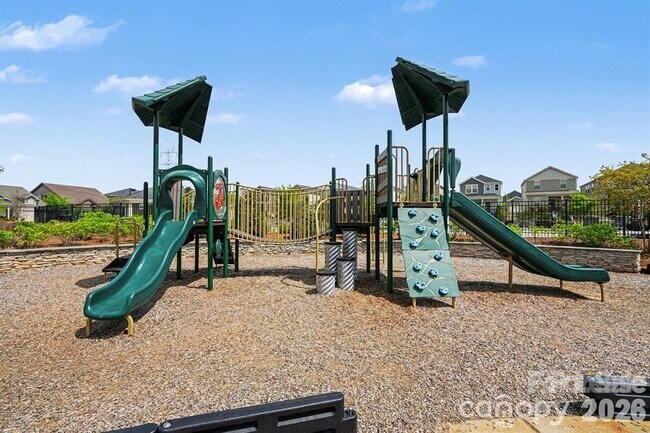 Building Photo - 11913 Silverheel Ln