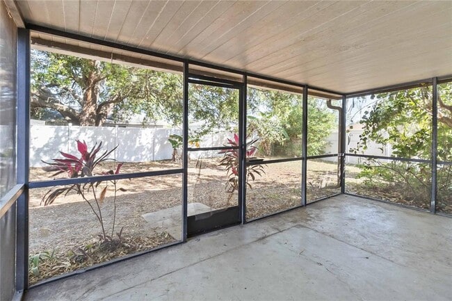 Building Photo - 218 Cranbrook Dr