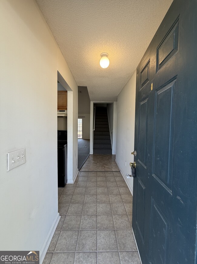 Building Photo - 303 Madison Ave