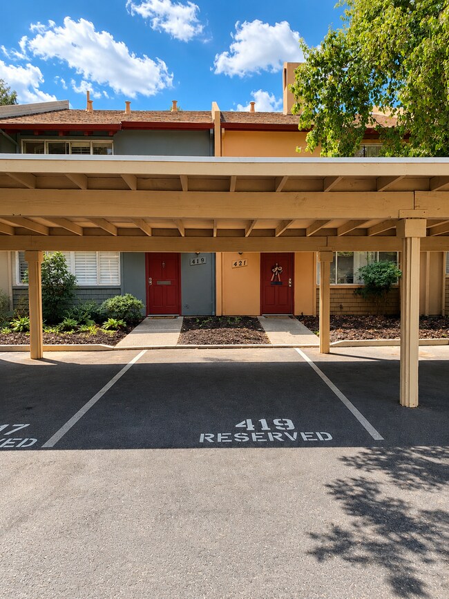 Building Photo - 419 Alvarado Ave