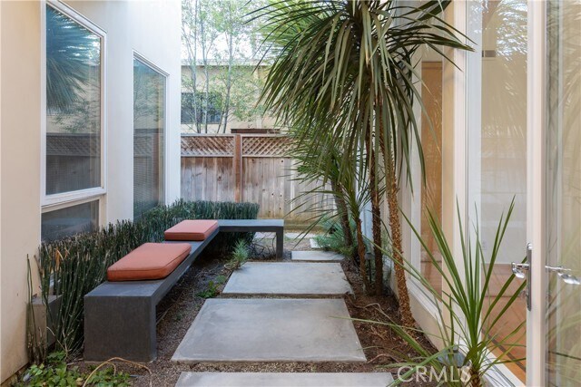 Building Photo - 1048 14th St