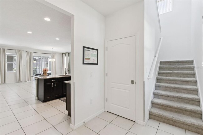 Building Photo - 5289 Oakbourne Ave