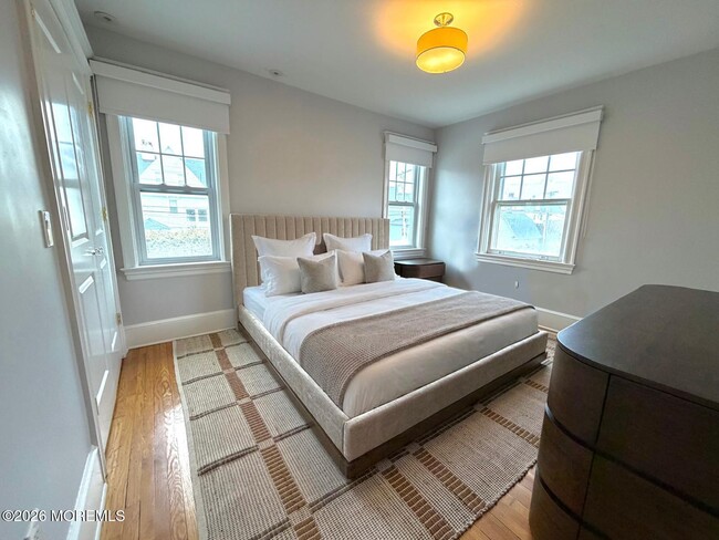 Building Photo - 125 Cedar Ave