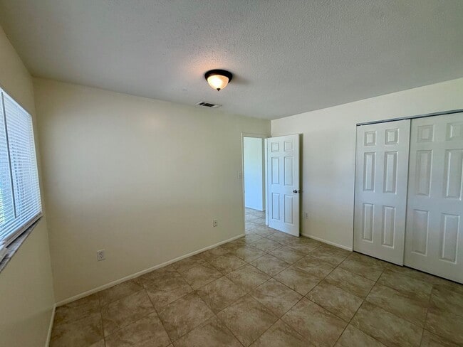Building Photo - 8126 43rd Ave W