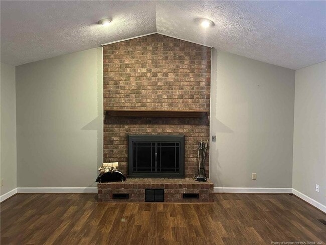 Building Photo - 8043 Canterbury Cir