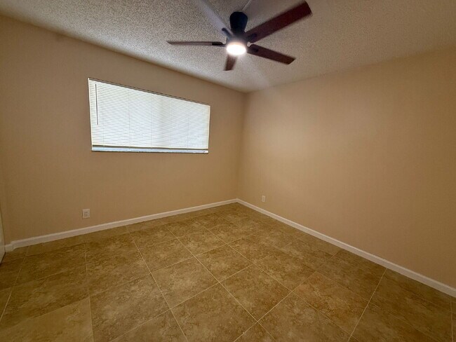 Building Photo - Charming 2-Bed Condo with a View – Water I...