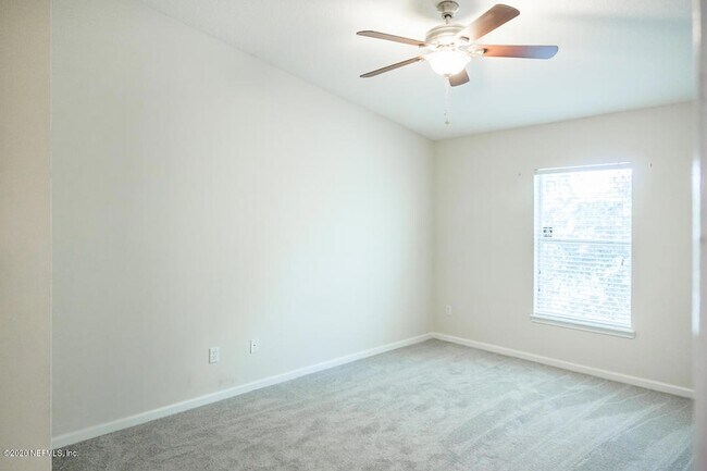 Building Photo - 13819 Herons Landing Way