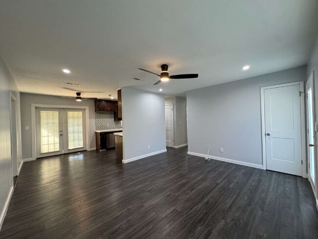 Building Photo - 1220 Tennessee Ave