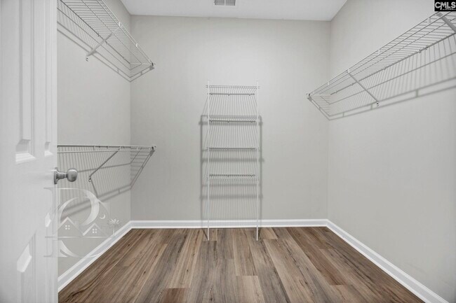 Building Photo - 151 Springhaven Dr