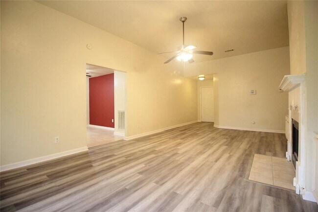 Building Photo - 21826 Raven Tree Ct