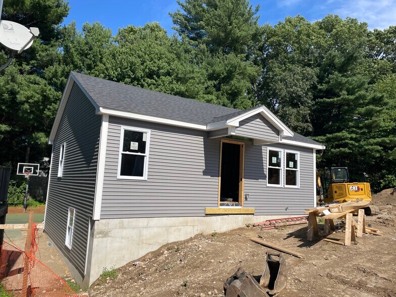 Building Photo - 126 Turnpike St