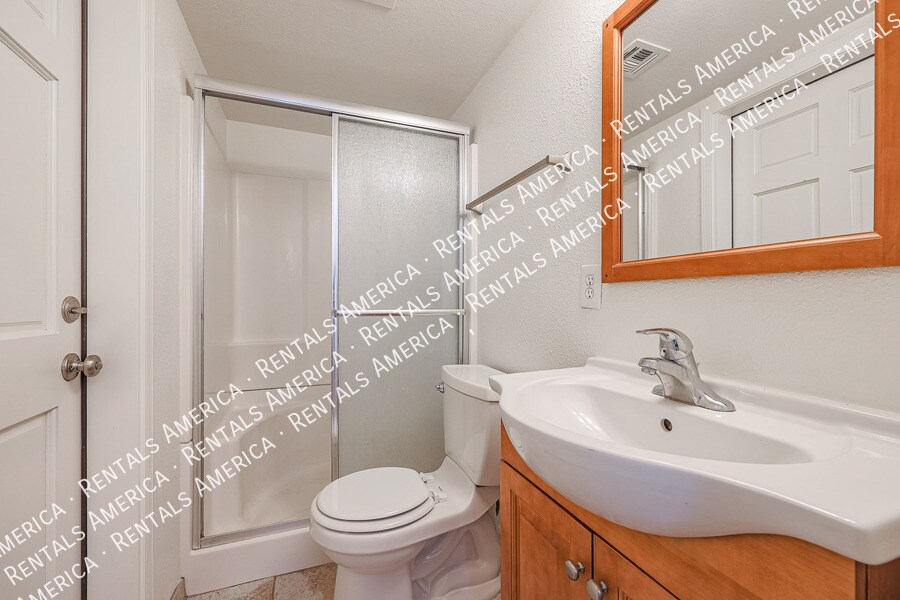 Building Photo - 335 E Papago Dr