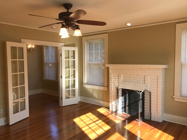 Living Room - 510 W 17th St