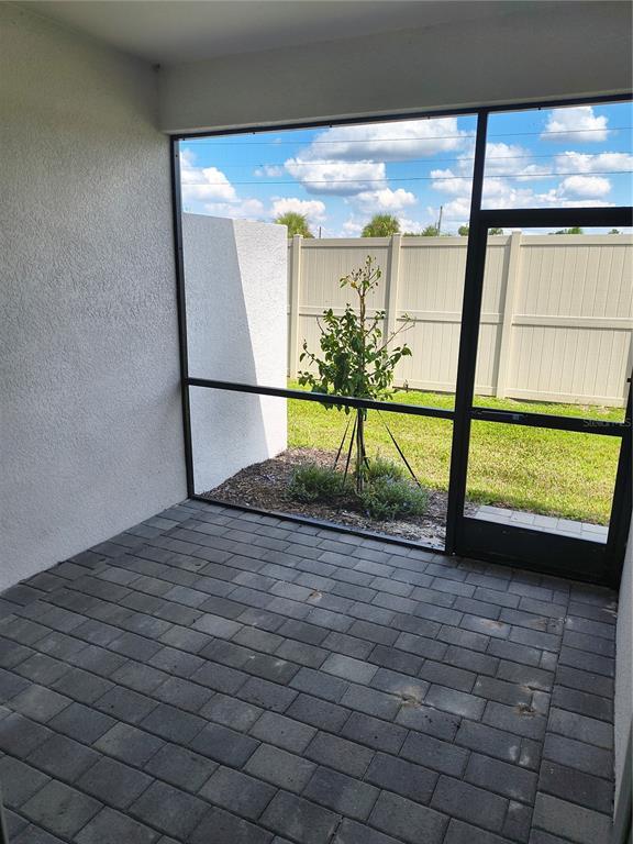 Building Photo - 8225 Shr Lk Dr