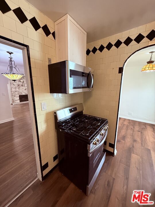 Building Photo - 1032 S Crescent Heights Blvd
