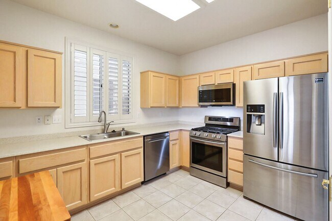 Building Photo - 55+ Age Restricted Sun City Summerlin  @ B...
