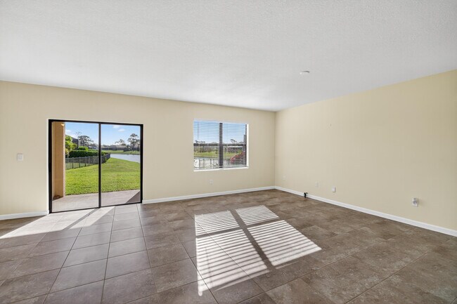 Building Photo - 6580 Canterbridge Dr