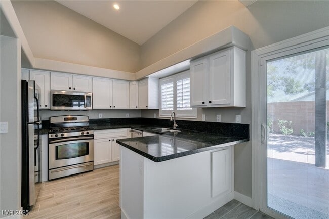 Building Photo - 2452 Silver Blossom Ln