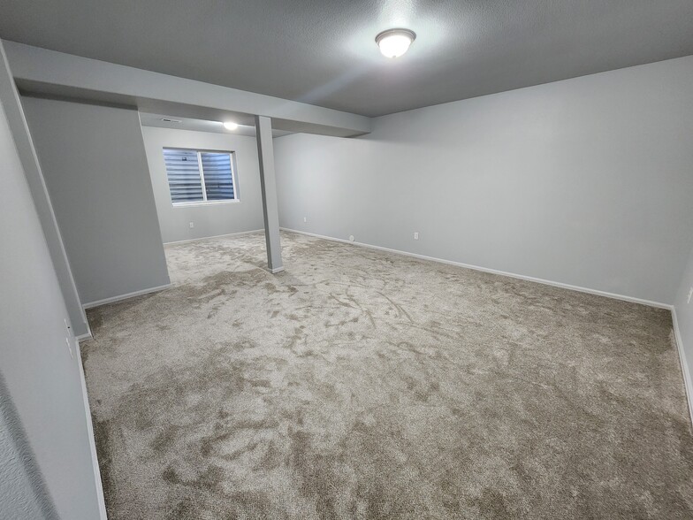 Building Photo - 7828 Chasewood Loop